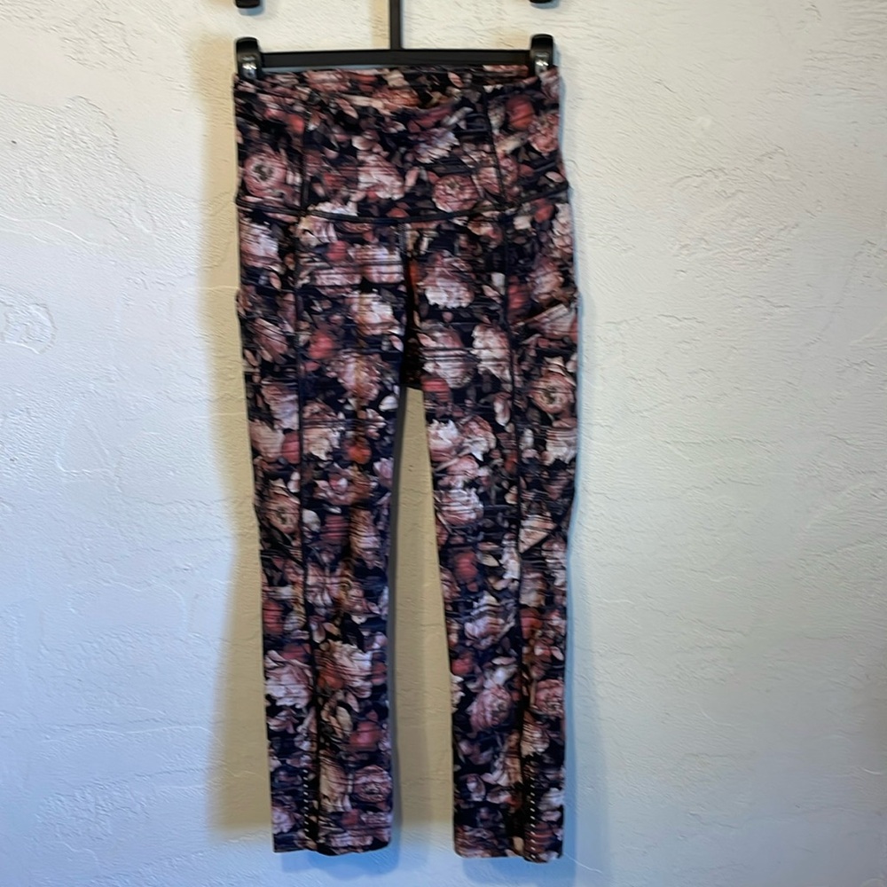 Lululemon Fast and Free Crop Tights Black Blush Floral Print Leggings 7/8th